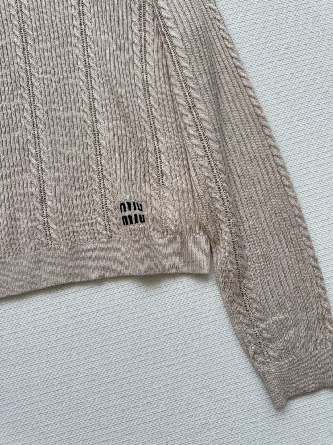Miu Miu Crystal-Embellished Bow Cable-Knit Sweater