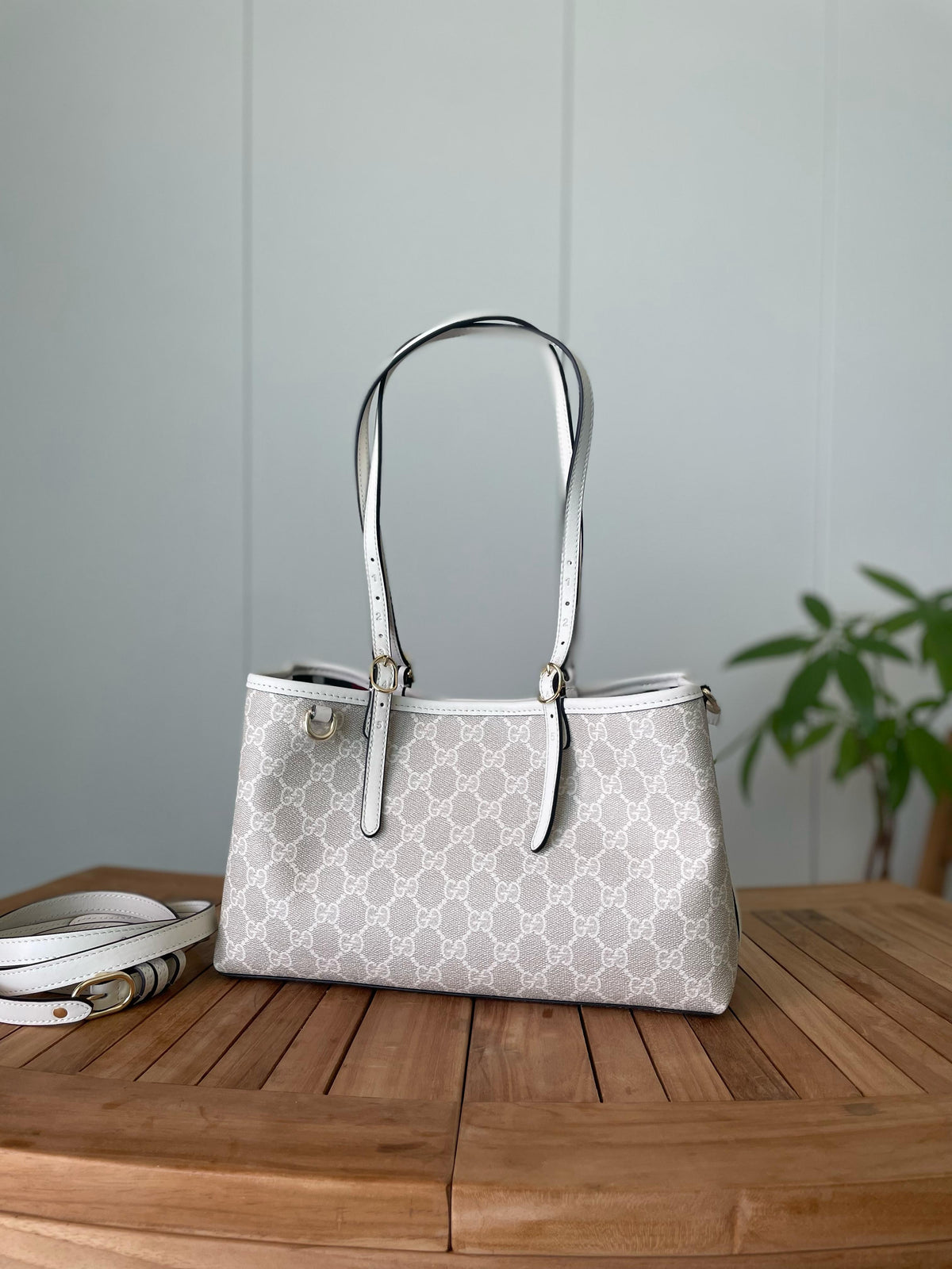 Gucci GG Supreme Canvas Tote Bag
