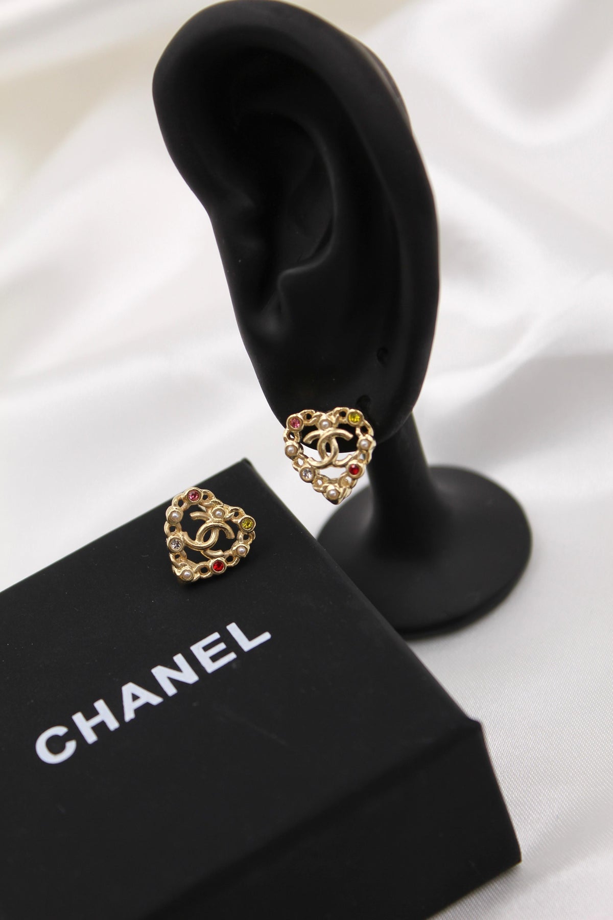 CHANEL – CC Multicolor Crystal Heart Stud Earrings