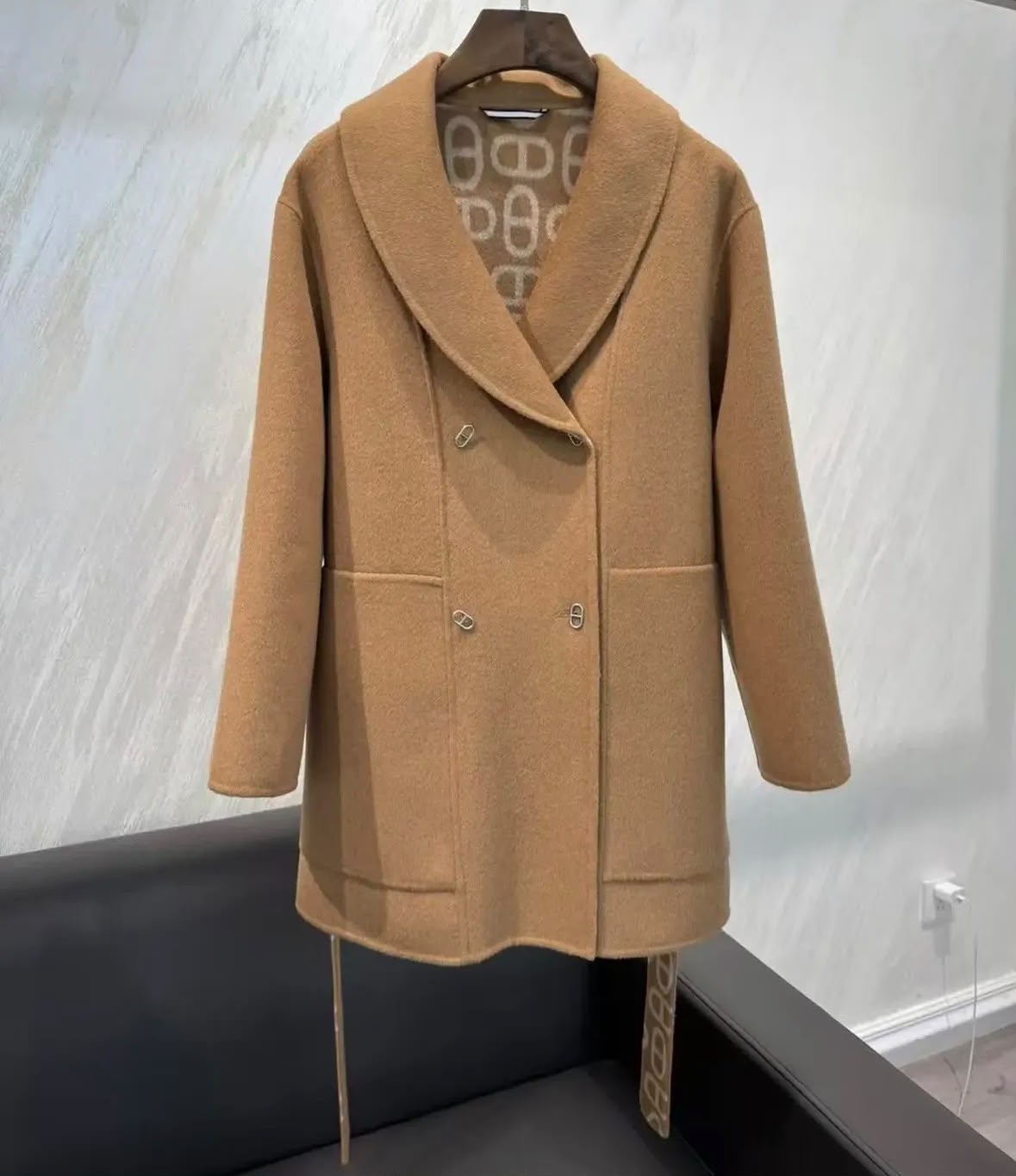 HERMES Belted Shawl-Collar Coat