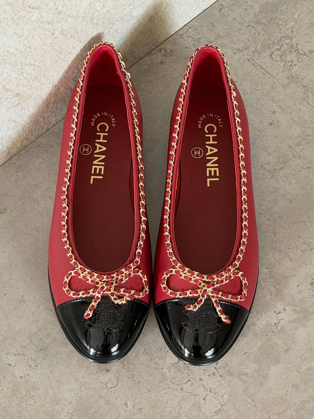 CHANEL Chain-Trim Ballet Flats