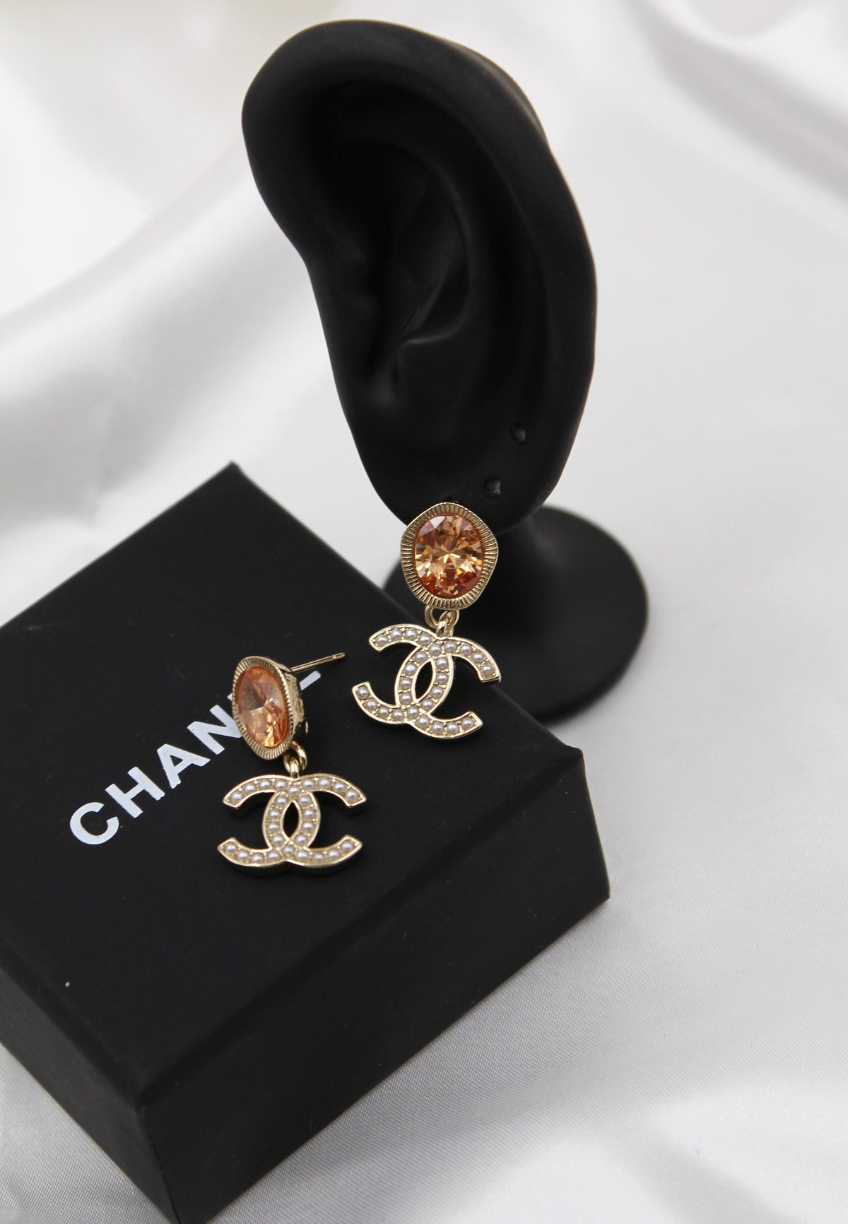 CHANEL – Gold CC Crystal Drop Earrings