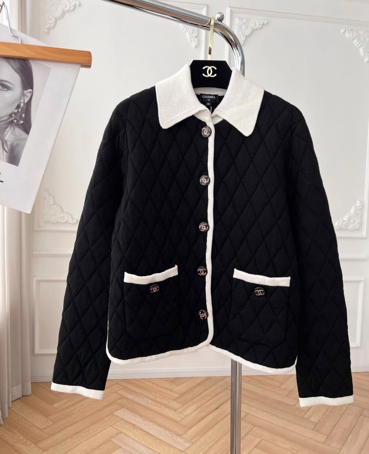 CHANEL Diamond-Pattern Contrast-Trim Jacket